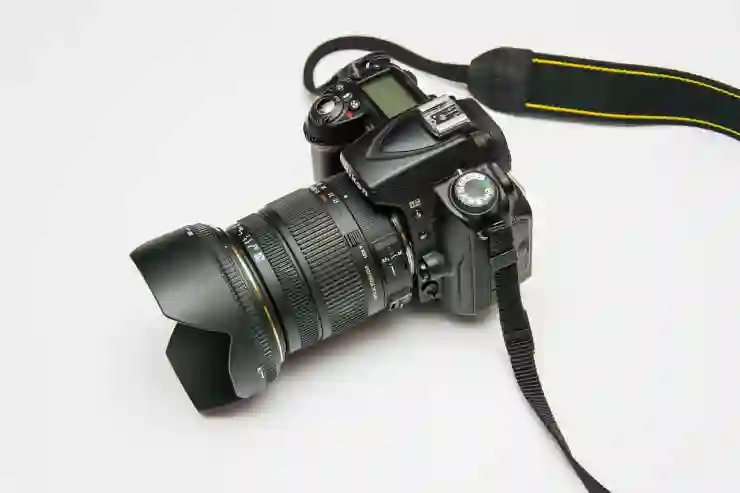 삼성 NX2000 미러리스 카메라 여전한 인기